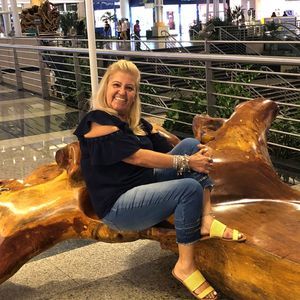 Meet your Posher, Amanda